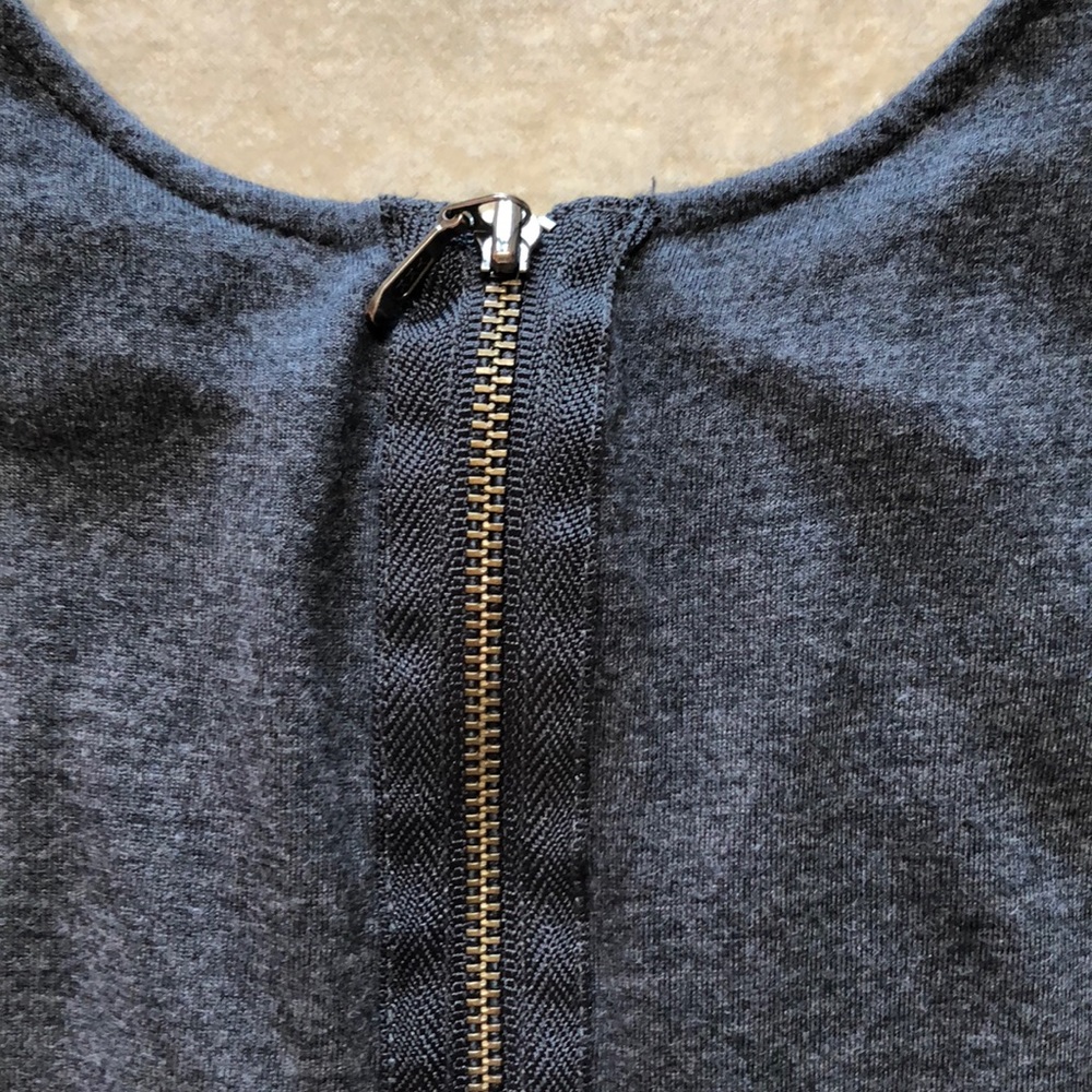 Banana Republic sleeves top.